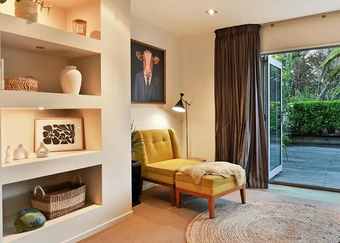 Hébergement de vacances Okareka - Pool And Log Fire Sleeps 12 Walk To The *