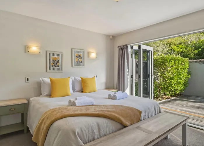 Okareka - Pool And Log Fire Sleeps 12 Walk To The