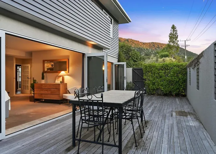 Vakantiehuis Okareka - Pool And Log Fire Sleeps 12 Walk To The *