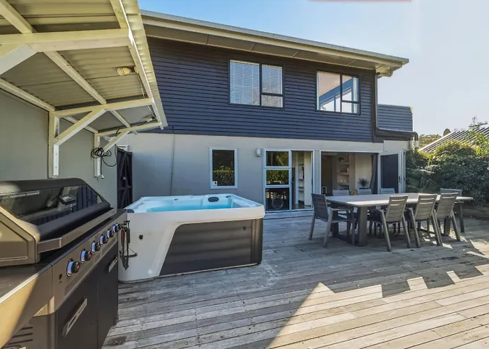 Okareka - Pool And Log Fire Sleeps 12 Walk To The